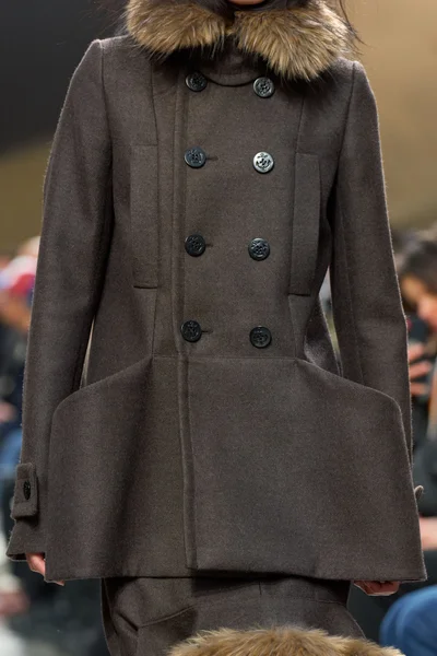 Look 27